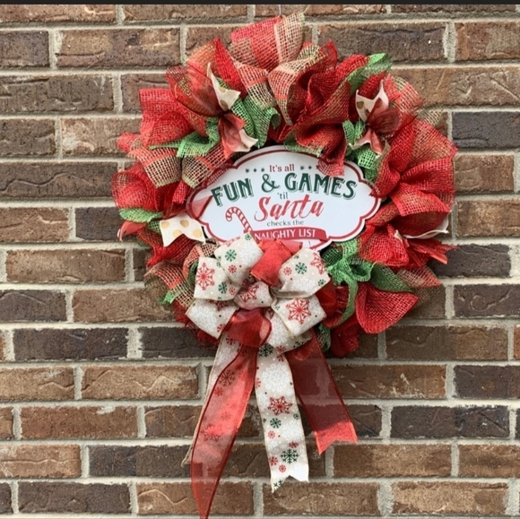 Christmas Wreath - Festive "Santa Checks The Naughty List" Christmas Wreath - Picture 1 of 5